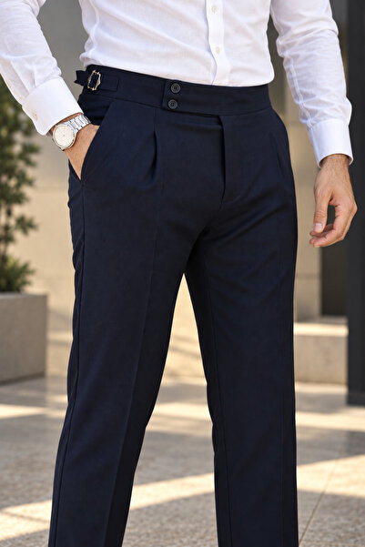 BM BALANCEMODA Παντελόνι από ύφασμα Lycra με πλισέ Old Money