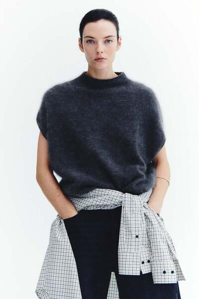 H&M Wool turtleneck sweater vest