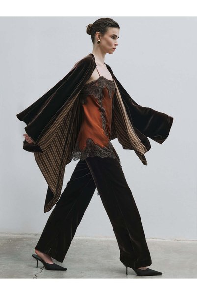 BAQA Double-Sided Voluminous Velvet Cape
