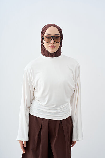LOCCO Women's Crew Neck Bat Sleeve T-Shirt Ecru