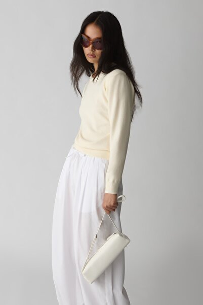 Suud Collection Ecru Mona V-Neck Sweater