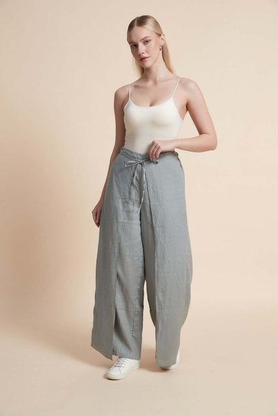 Yola Women's Plain Wide-Leg Long Trousers