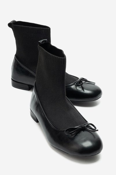 LuviShoes VISTA Siyah Örgü Bilekli Fiyonklu Kadın Bot