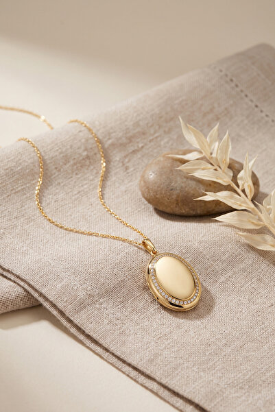 Clariss Brass Gold Color Covered Photo Insertable Model Women's Necklace