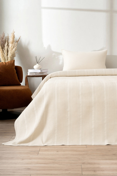ARMADA HOME Cream Waffle Bedspread – Single Size