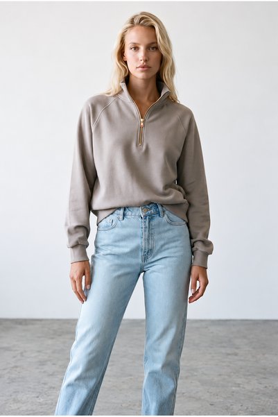 Amia&Co. Women's Dark Beige Oversized Mock Neck 2-Ply Half-Zip Sweatshirt