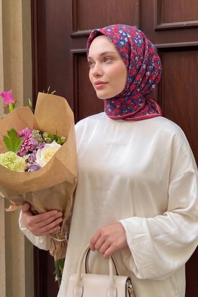 Silk Home Mini šal od mekog pamuka sa cvetnim uzorkom