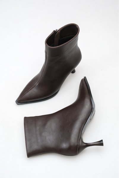 VİYANAAYAKKABI Women's Boots with Pointed Toe and 7cm Thin Heels