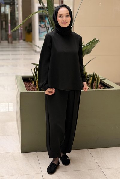 Nuss طقم أساسي من بنطلون قصير من الأمام وطويل من الخلف