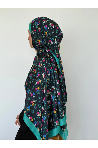 Hepsi Moda Mini Floral Pattern Soft Shawl - Black