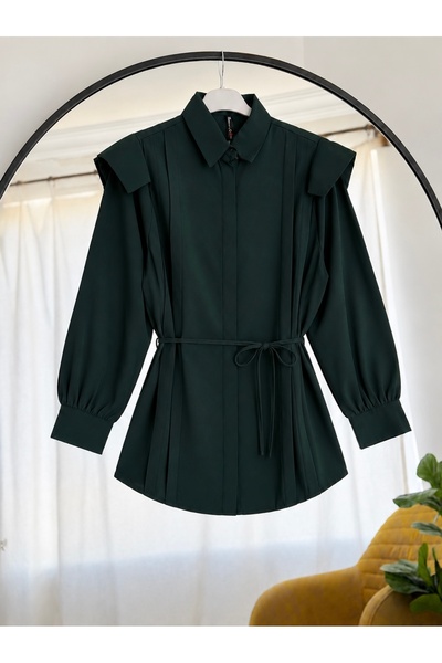 Hepsi Moda قميص أبوليت مع شريط كتف - أخضر زمردي