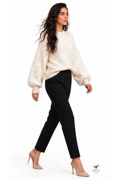 Freeista Cream Women's Balloon Sleeve Oversize Knitwear Sweater