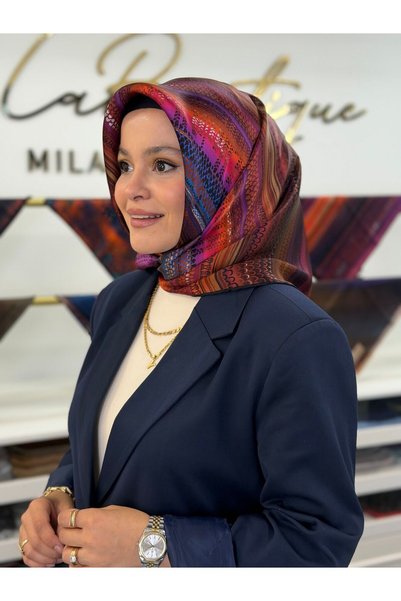 LA BOUTIQUE SURA SILK SCARF