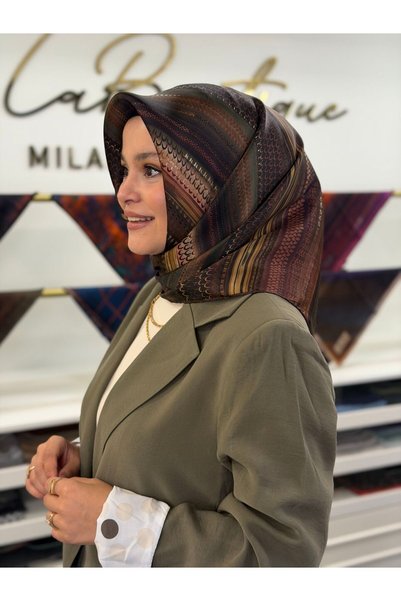 LA BOUTIQUE SURA SILK SCARF