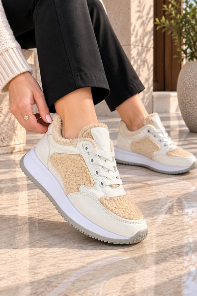 Lidora Kadın Beyaz Peluş Detaylı Sneaker Günlük Rahat Kalın Taban Bağcıklı Sp...