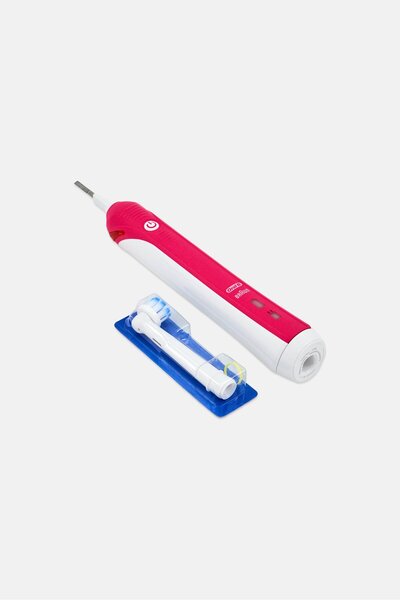 Oral-B Pro 2000 Electric Rechargeable Toothbrush, Pink