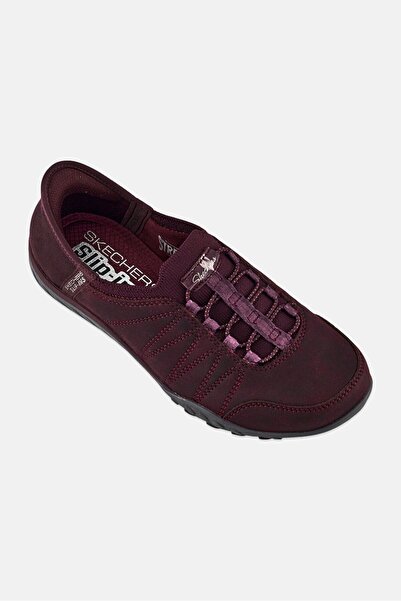 SKECHERS Women Breathe Easy Slip On Walking Shoes, Burgundy