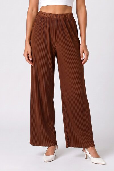 Pretty Little Thing Women Regular Fit Textured Wide Leg Pants, Brown