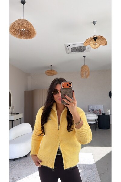 Buket Teke Yellow so Love Premium Cardigan