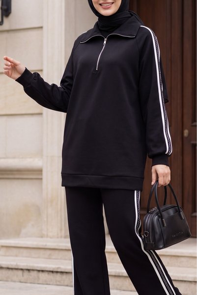Modamorfo Suit with Zipper Collar and Stone Detail on the Sides - Black