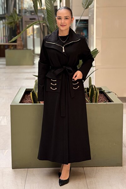 Nuss حقيبة بجيوب وتفاصيل سلسلة وسحاب أمامي