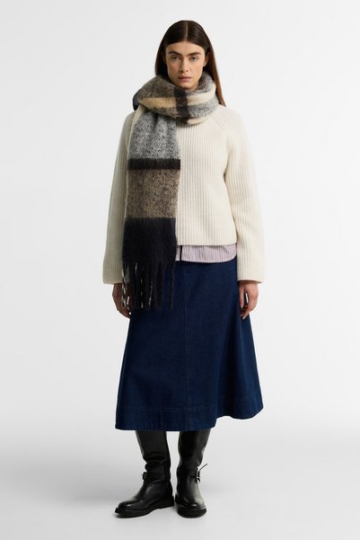 Barbour Isla Tartan Boucle Şal TN39 Birchwood Dress Tartan
