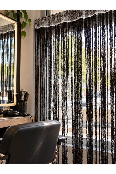 AKÇA TEKSTİL PERDELE DIN POLIPROPILENĂ SERIE SPECIALĂ CULOARE NEGRU (CU CORNICE ȘI RUSTIC) LĂȚIME 100 CM LUNGIME 300 CM