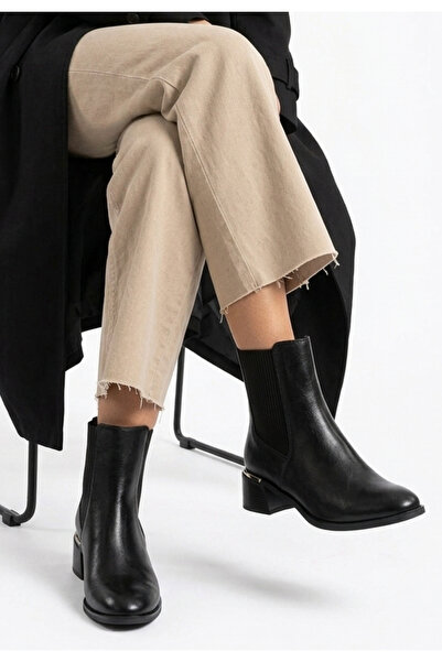 Erbilden Tuga Black Leather Heeled Boots