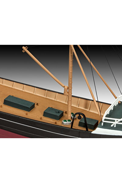 Revell Navă de tralier de pe Marea Nordului, scară 1:142, 05204