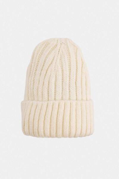 TRENDYOL SHOES Beanie