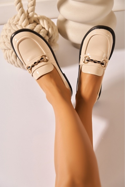 Joana Women's casual shoes Beige made of ecological patent leather Vitalia