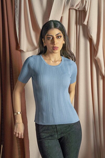 mica Women's Solid Cotton Blouse
