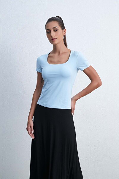 Livia Solid Half-Sleeve Top