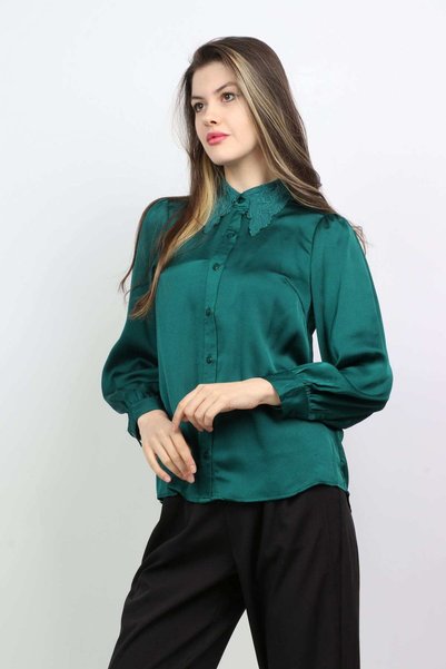 mica قميص سادة بأزرار أمامية وياقة من الدانتيل