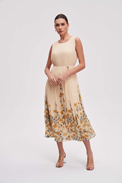 Livia Ruffled Sleeveless Printed Dress