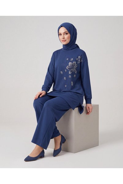 BURRASCA طقم فاخر ناعم الملمس ومرن مع تطريز حجري
