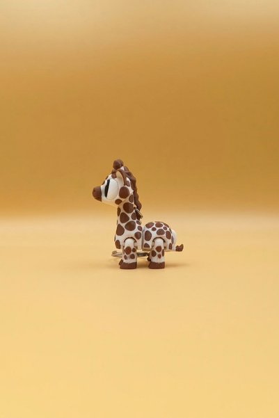 Rodopiva Cute Giraffe Keychain - Movable Keychain Bag Ornament Charm