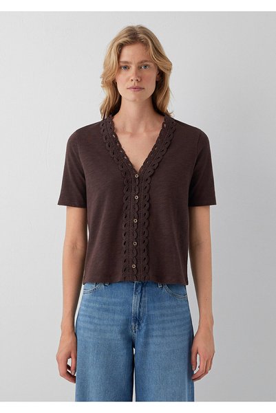 Mavi Tricou maro cu detalii din dantelă și nasturi, croială semi-slim 1614134-70236