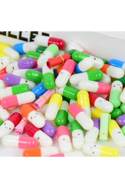 Choice B01 105Pcs Message Capsules Love Heart Pill with Roll Paper Blank Note...