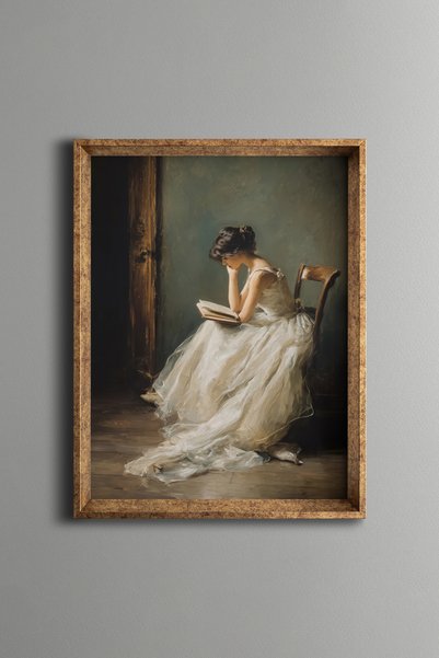 epiqart امرأة تقرأ كتابًا في فستان أبيض - لوحة بتصميم عتيق - نموذج نحيف
