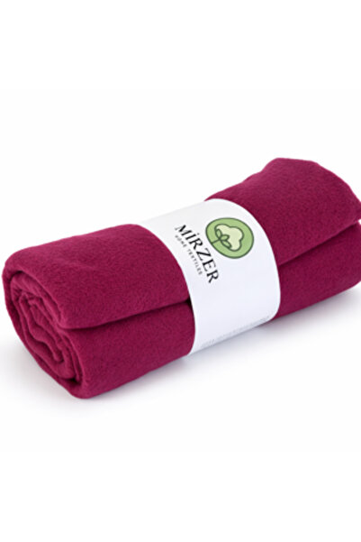 Generic Brand Polyester Blanket 130 × 160 cm – soft, warm and versatile
