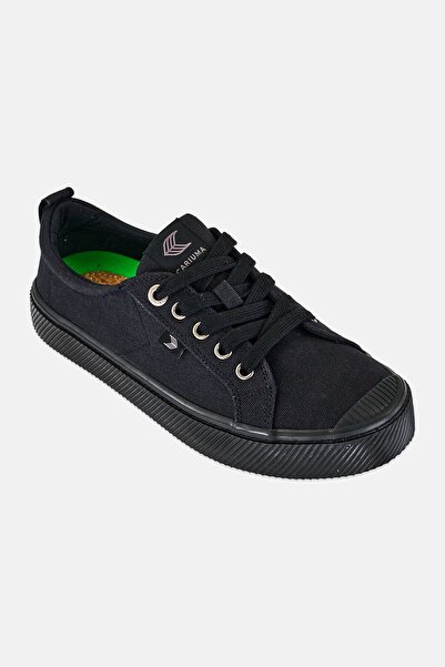 Cariuma Women OCA Low Lace Up Sneakers, Black