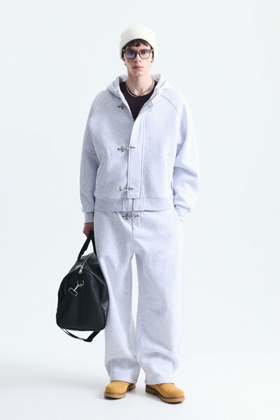 VAMOSCLO Oversize Clip Closure Sweatshirt Set