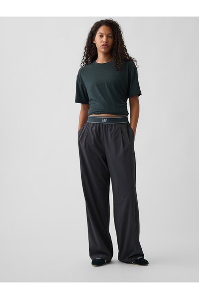 GAP Kadın Gri GapFit Pileli Easy Logo Pantolon