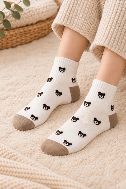 tibo 4 Pairs of Women's Short Socks with Seamless Toe and Teddy Bear Design