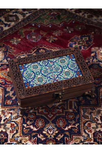 Yıldızistan صندوق مجوهرات خشبي فاخر مصنوع يدويًا مع تفاصيل من السيراميك ونقش ...