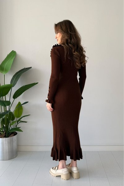 MaziButik فستان تريكو مزين بالكشاكش