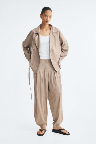 H&M Pleated viscose-blend trousers