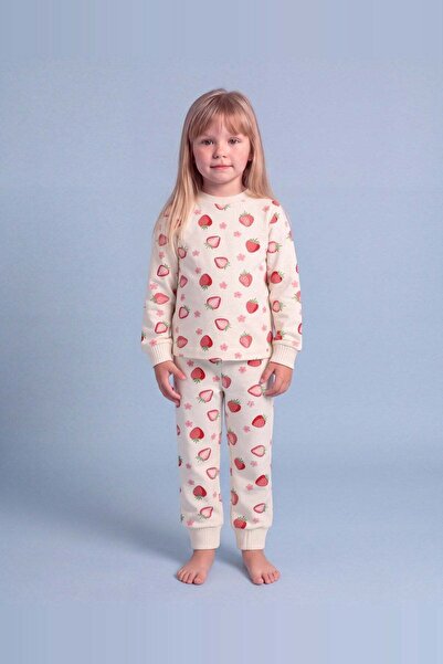 Kız Çocuk Çilek Desenli Pamuklu Pijama Takımı