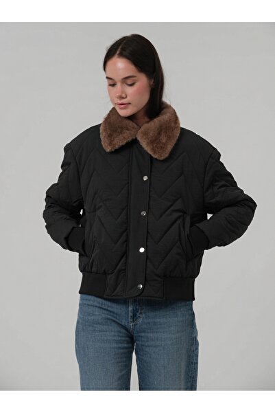 PIQUE Women's Coats Women's Coat with Detachable Fur Detail